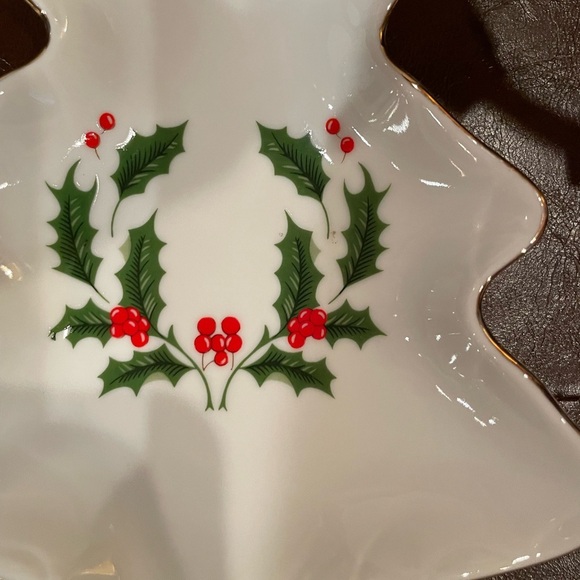 Vintage 1990s Christmas Holly Berries Fine Porcelain  Made in Japan - Picture 4 of 7